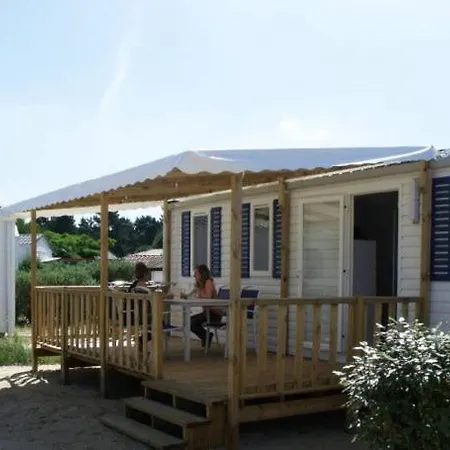 Rev2vacances Etang De Besse 3 Ch La Parée Preneau